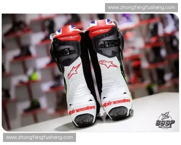 战术战靴创新设计与功能分析助力运动员提升竞技表现